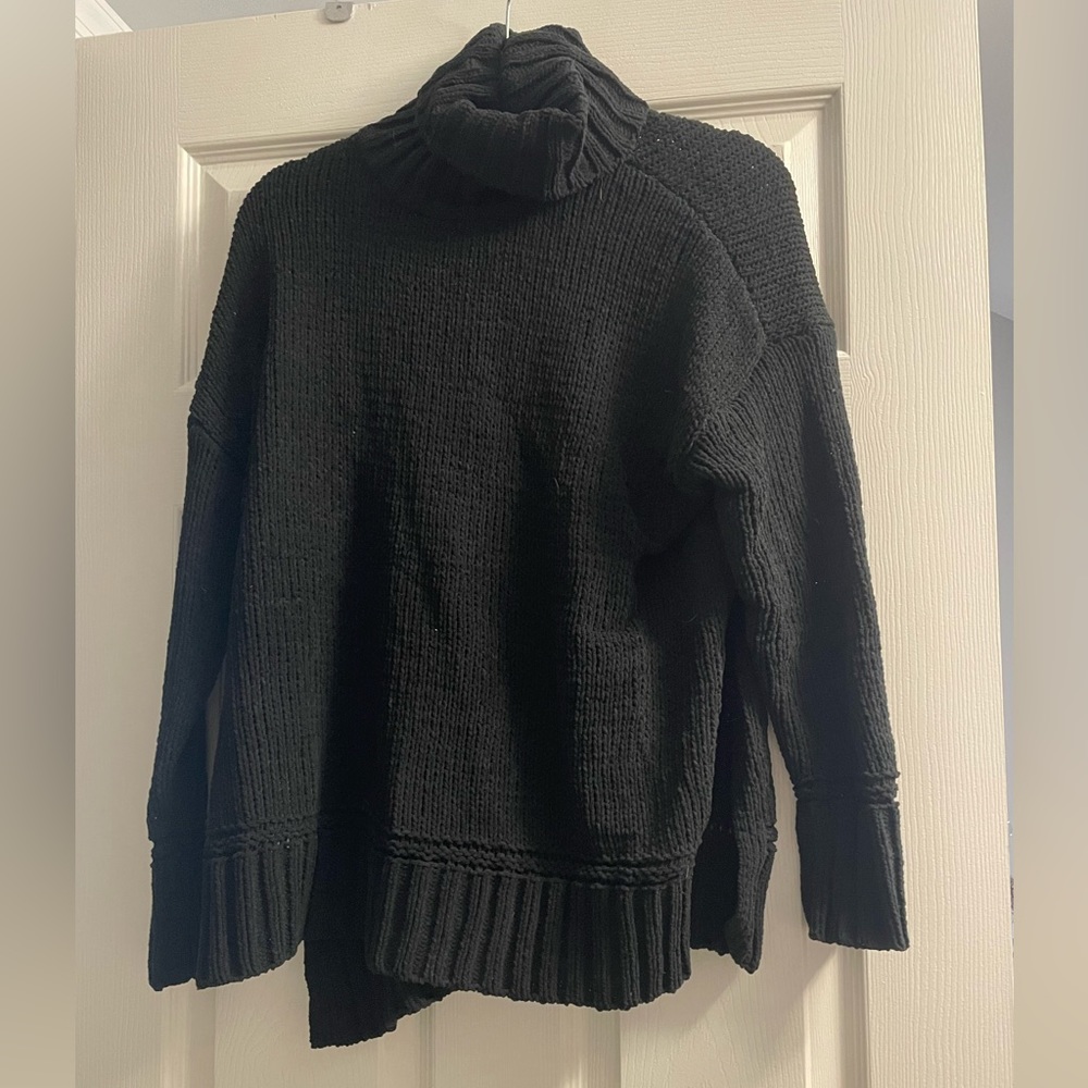NWOT Aerie black turtleneck sweater